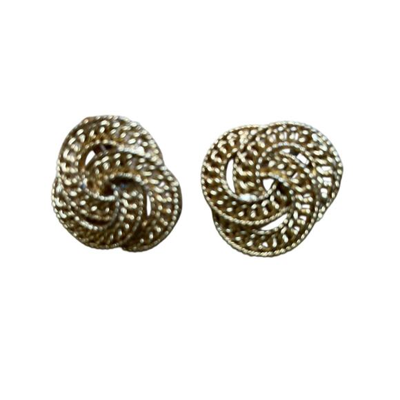 Lot Of Vintage 80s & 90s Large Gold Tone Silver Tone Clip On Earrings Lot of 4 - Picture 2 of 9